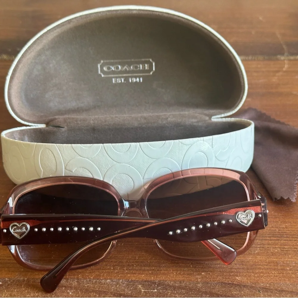 Coach Scarlet HC 8027 Blush Pink Gradient Sunglasses L902 EUC w/ Case & Cloth - Picture 3 of 12